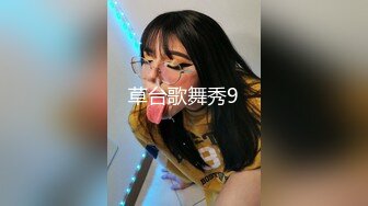 跟小蛮腰翘臀女友酒店激情啪啪