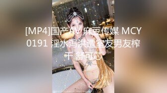 歌厅探花KTV唱唱歌啪啪啪,边唱歌躺在身材揉奶,深喉口交活不错沙发上抽插猛操