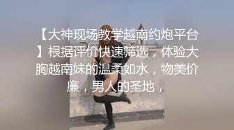 漂亮美眉吃鸡啪啪 小贫乳 无毛穴 大肉棒吃的好香 操逼表情好可爱 口爆