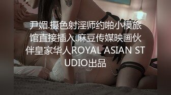 《极品CP魔手外购》色胆包天坑神潜入某公司女厕独占坑位隔板缝中现场实拍超多美女小姐姐方便，脸逼同步前后拍太顶了 (9)