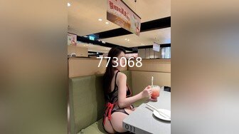 【新片速遞】&nbsp;&nbsp;❤️❤️❤️ Stripchat站，巨乳尤物美御姐，一对豪乳超柔软，震动乳夹，丝袜高跟鞋，齐逼短裤，小尺度性感诱惑[305MB/MP4/18:40]