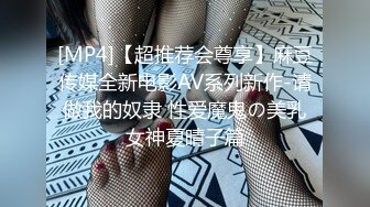 影片虽短 但是过程完整  有点剧情那意思  只能赖男的阳痿了  女主很漂亮 最后口暴了