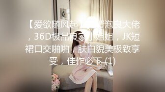 漂亮轻熟女吃鸡啪啪 啊啊快点快点 撅着屁屁被大哥无套猛怼 骚叫连连 射了一屁屁