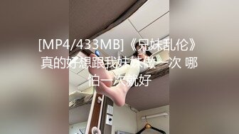 后入90后美女，喜欢这个姿势吗？