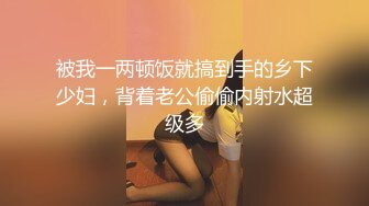 体育学校内部员工偷拍多位漂亮学妹换衣服和嘘嘘 (1)