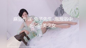 全镜偷窥长发高颜值美女嘘嘘