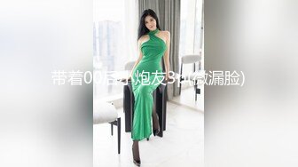 性感小美女露脸跟小哥玩的真嗨，衣服都没脱完