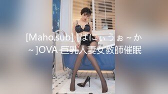 长发飘飘仙妖TS香奈儿 调教贱狗胖男，性感丝袜香棒棒喂进直男嘴里深喉，淫语调教，很是诱惑!